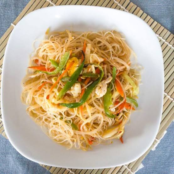 Chicken & Veggie Rice Noodle Bowl