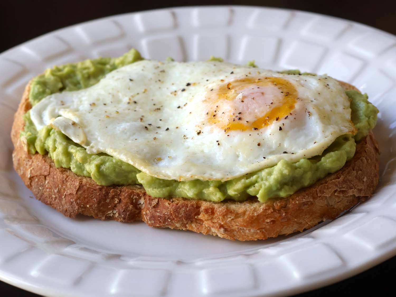 Avocado toast with egg