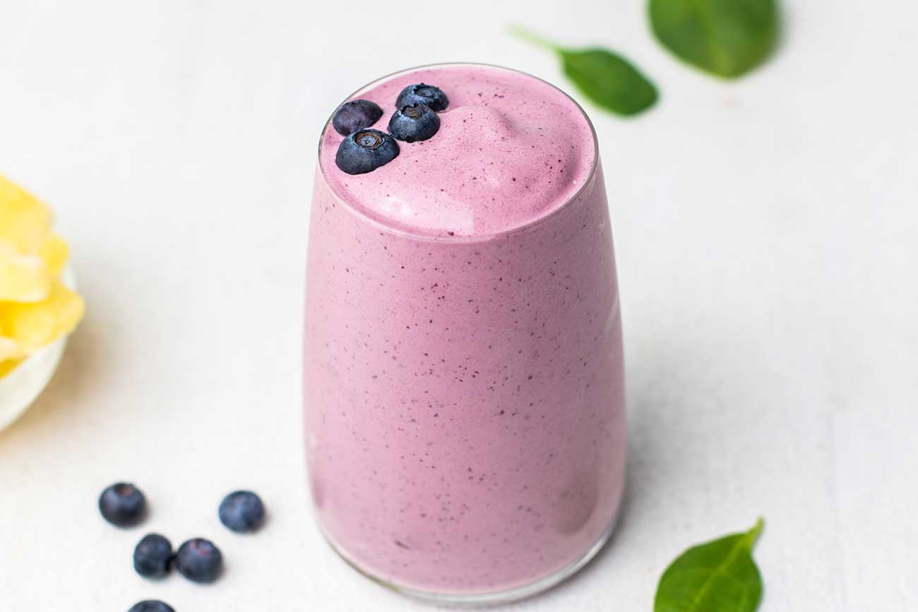 Greek yoghurt fruit smoothie