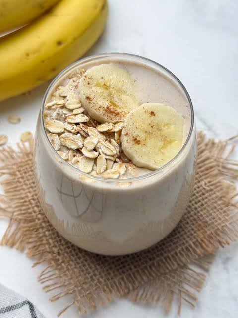 Banana Oats Almond Milk Smoothie