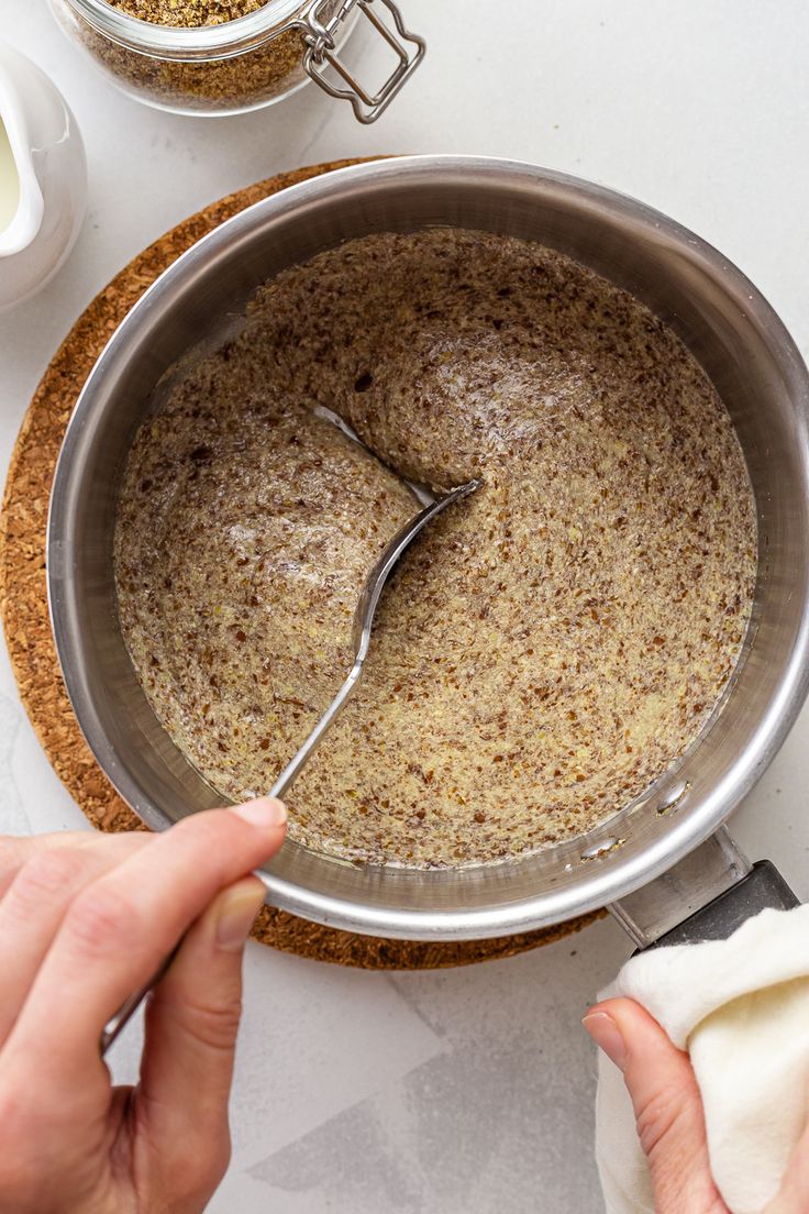 Oatmeal porridge with  flaxseeds, honey and almonds