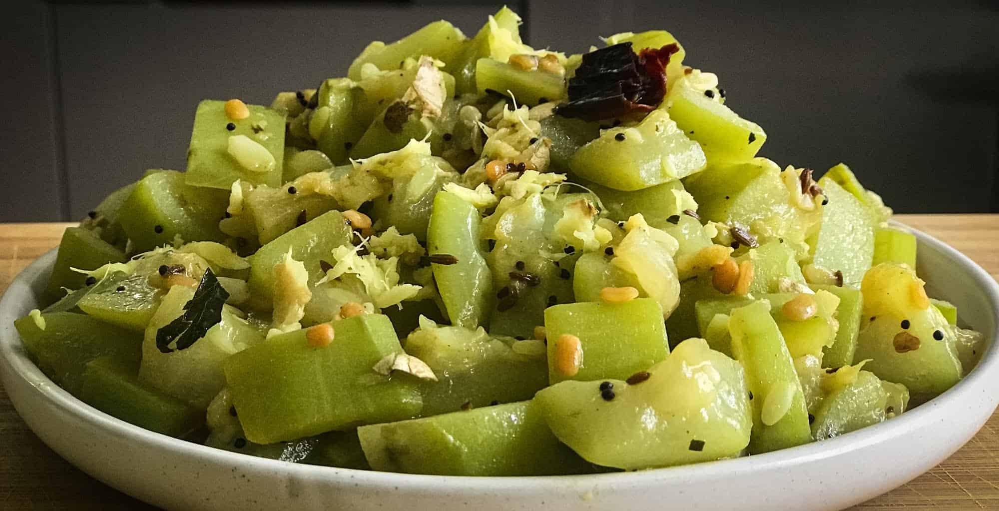 BOTTLE GOURD PORIYAL